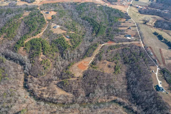 $189,900 | 10 Rocky Creek Lane, Gladstone, VA 24553