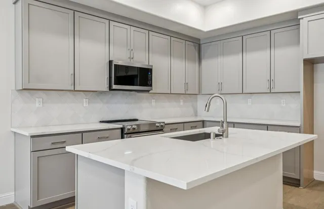 $1,619,504 | 2417 Willow Way, San Mateo, CA 94403