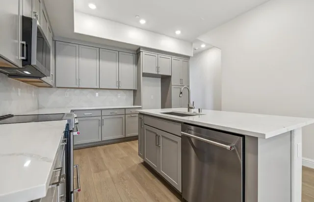 $1,619,504 | 2417 Willow Way, San Mateo, CA 94403