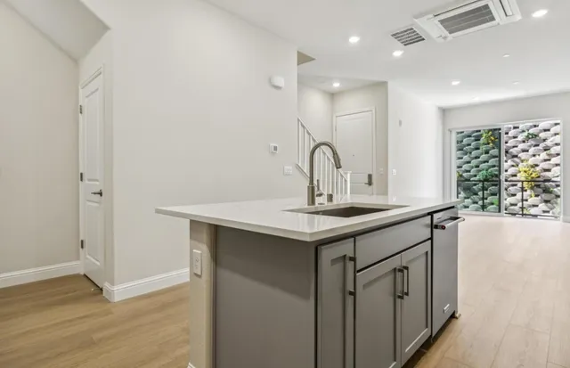 $1,619,504 | 2417 Willow Way, San Mateo, CA 94403