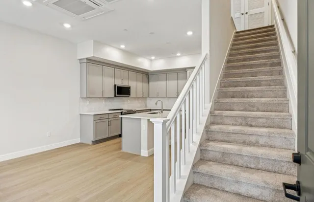 $1,619,504 | 2417 Willow Way, San Mateo, CA 94403