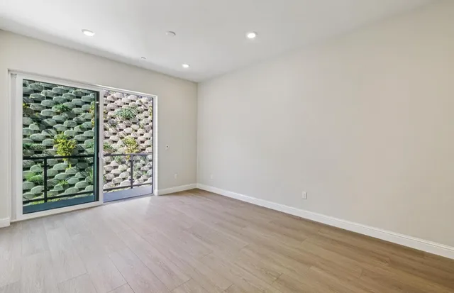 $1,619,504 | 2417 Willow Way, San Mateo, CA 94403