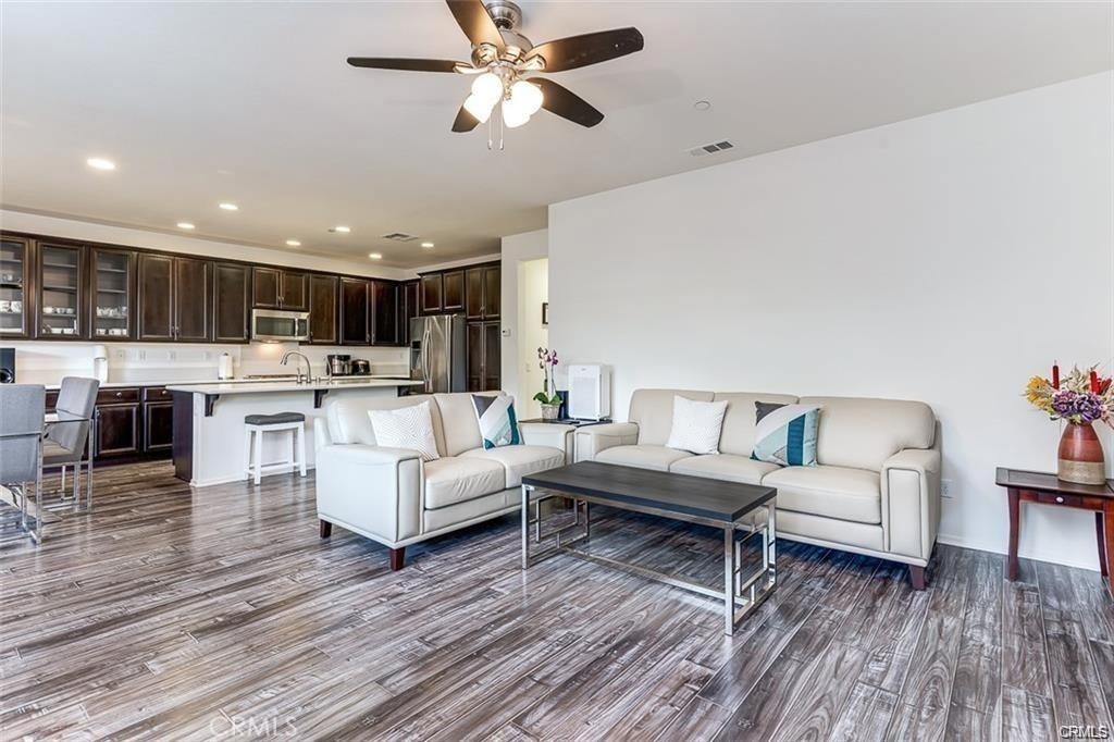 3285 Ledgewood Circle Riverside, CA 92503 - Photo 14 of 18