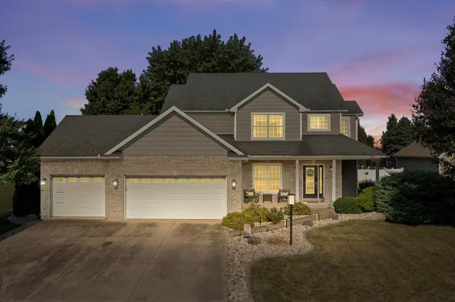 $460,000 | 1501 Quarry Road, Mahomet, IL 61853