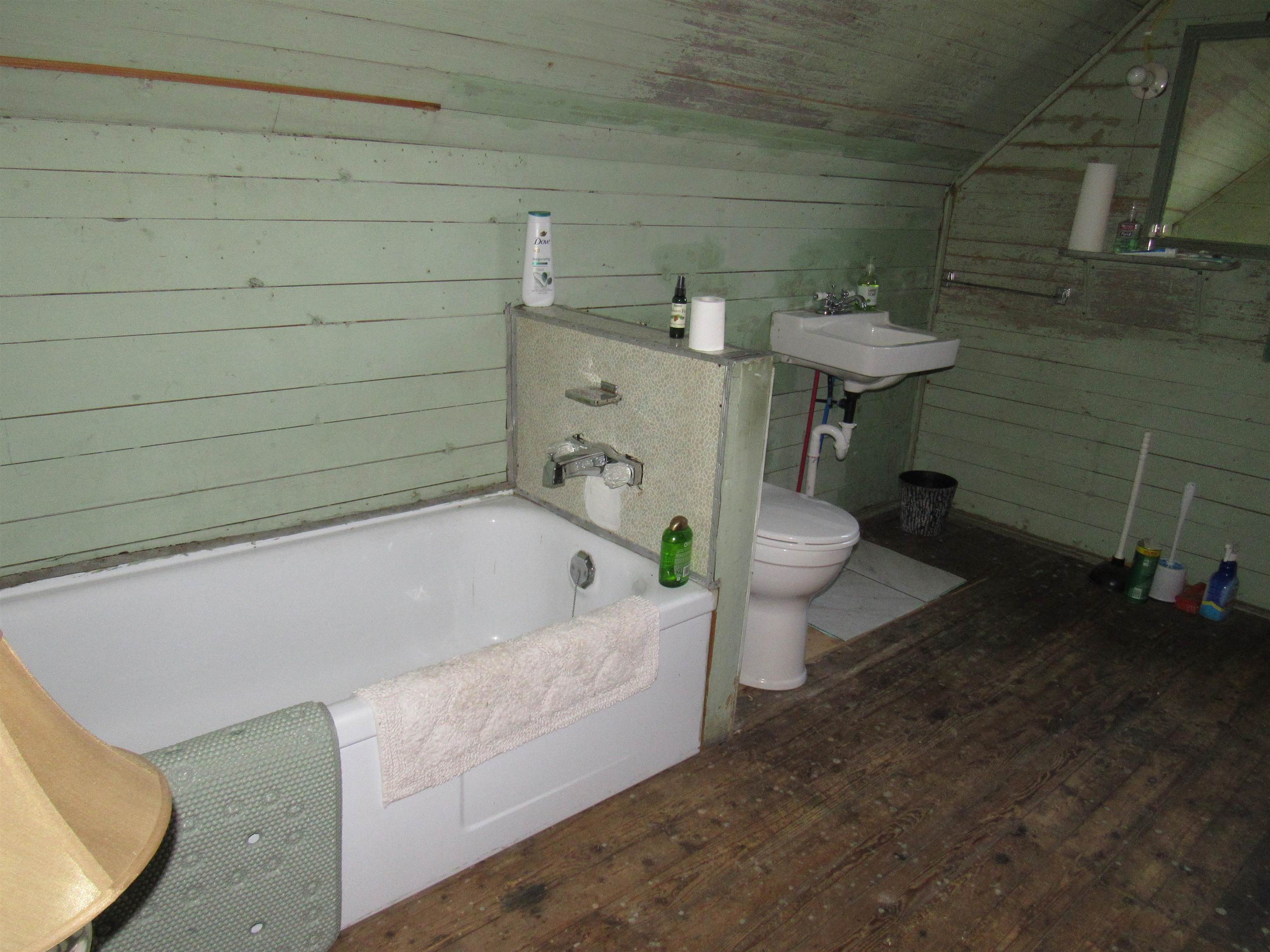 199 Geraldine Avenue Troy, VT 05859 - Photo 22 of 30