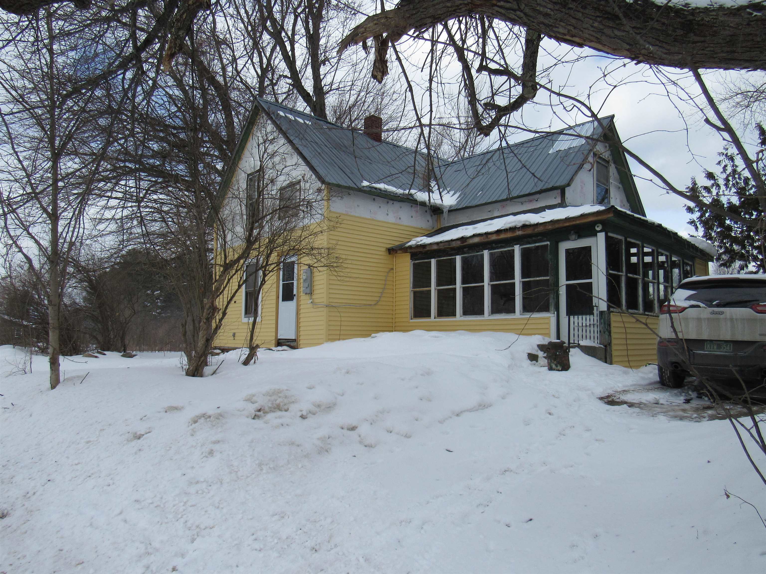 199 Geraldine Avenue Troy, VT 05859 - Photo 4 of 30