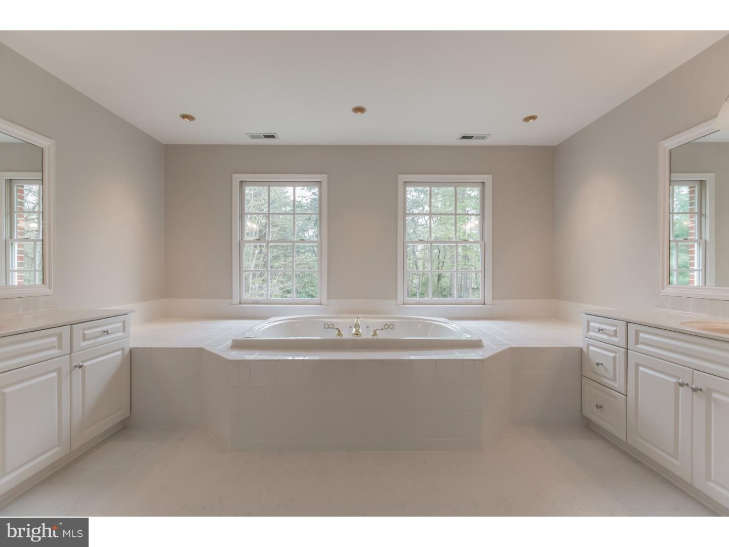 114 Dixontown Road Medford, NJ 08055 - Photo 18 of 25 Master Bathroom