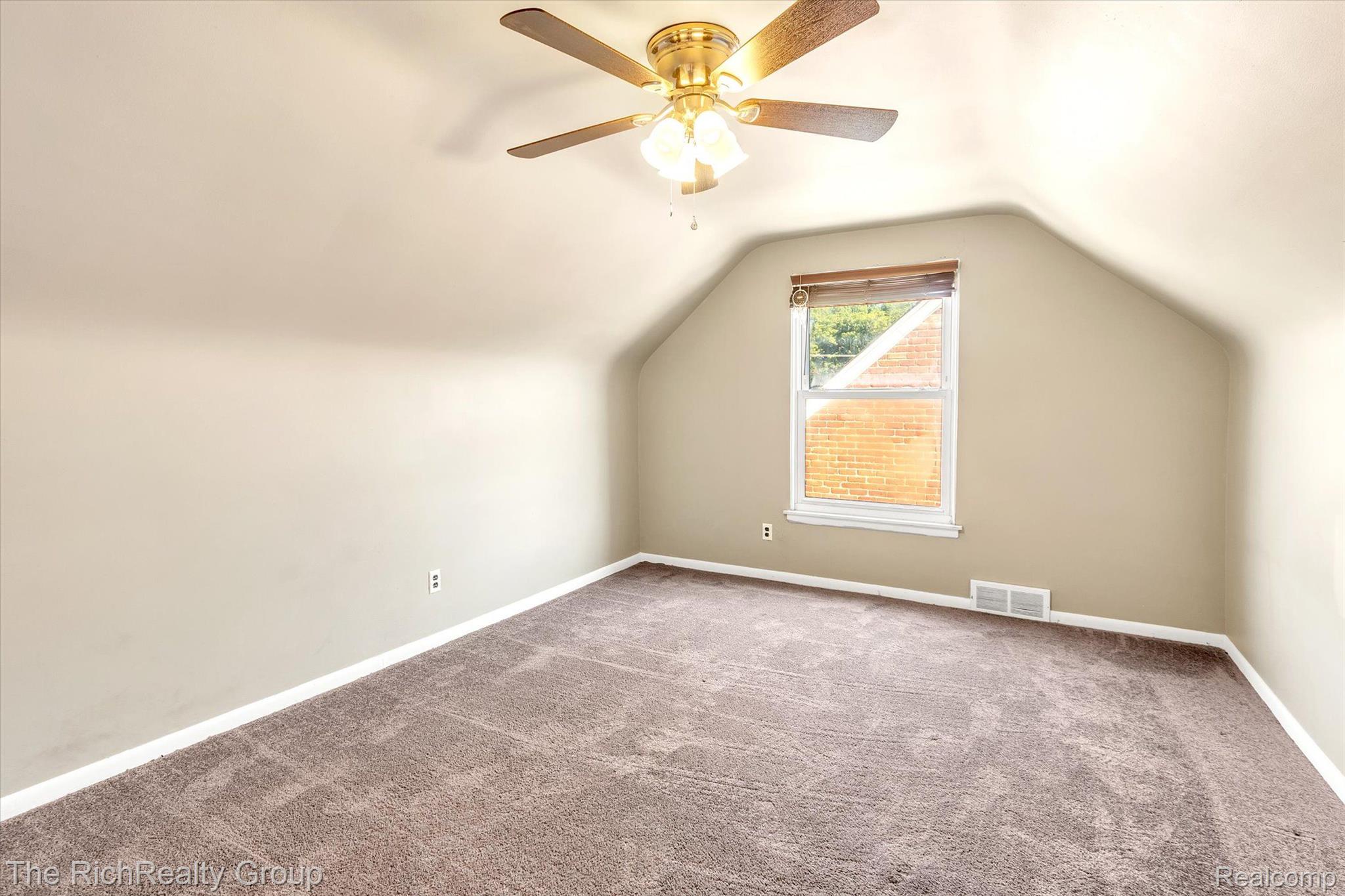 9839 Ruth Avenue Allen Park, MI 48101 - Photo 20 of 32 Gallery Image 20