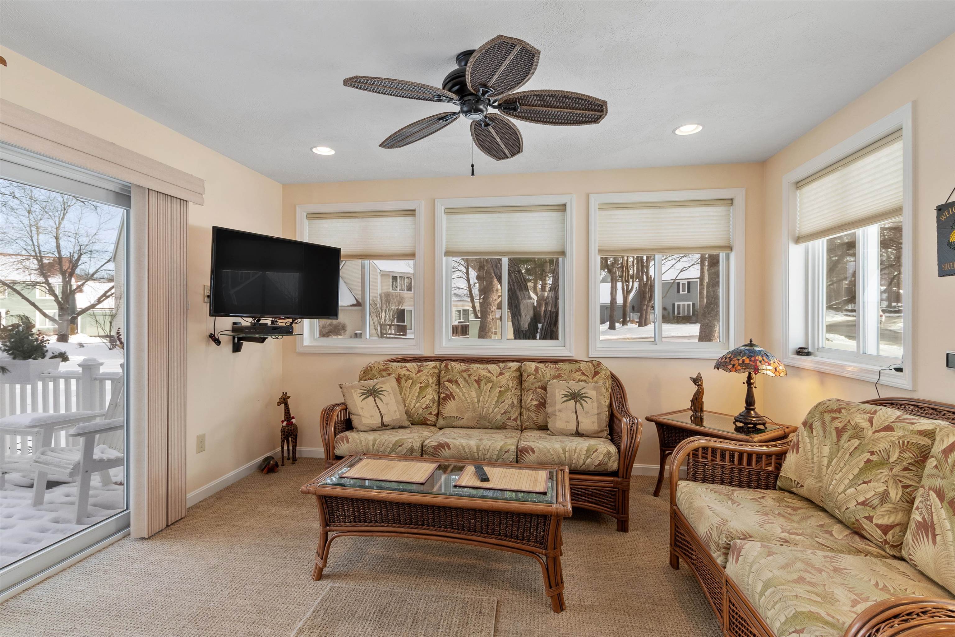 3 Rye Place Nashua, NH 03063 - Photo 24 of 40