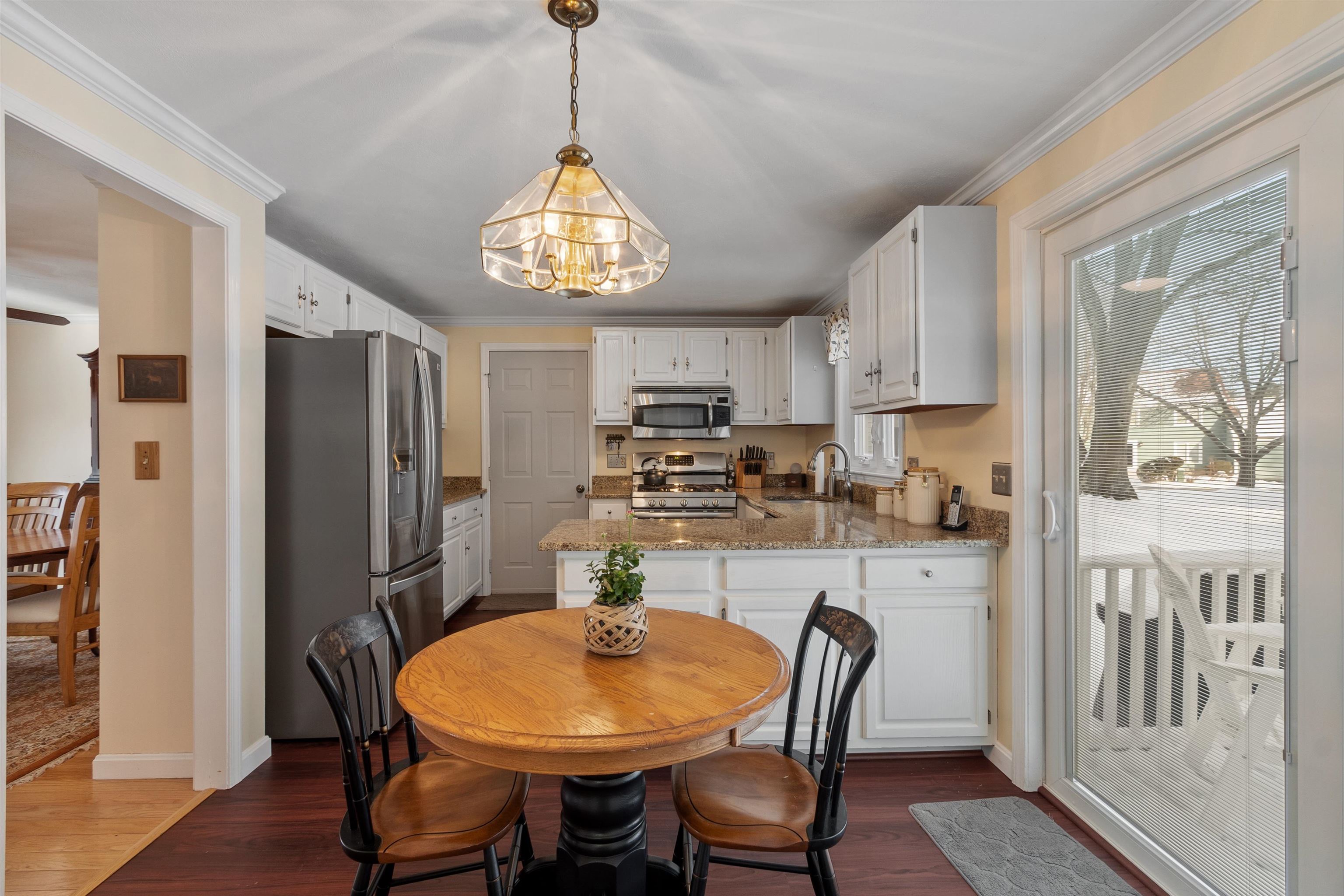 3 Rye Place Nashua, NH 03063 - Photo 9 of 40