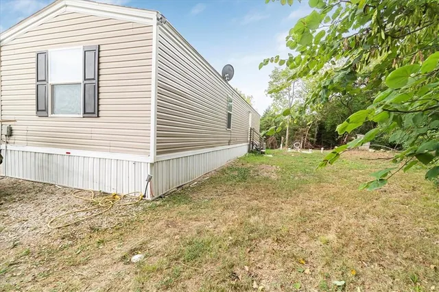 $200,000 | 581 Southeast 1200 Road, Leeton, MO 64761