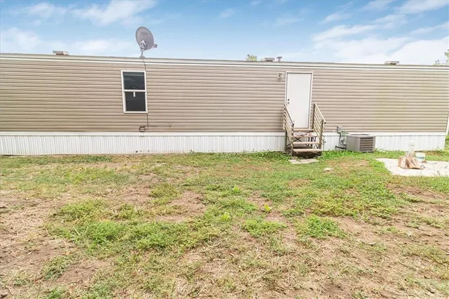 $200,000 | 581 Southeast 1200 Road, Leeton, MO 64761