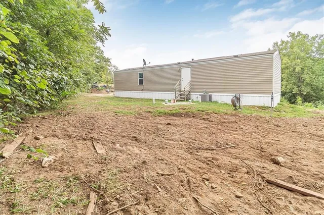 $200,000 | 581 Southeast 1200 Road, Leeton, MO 64761