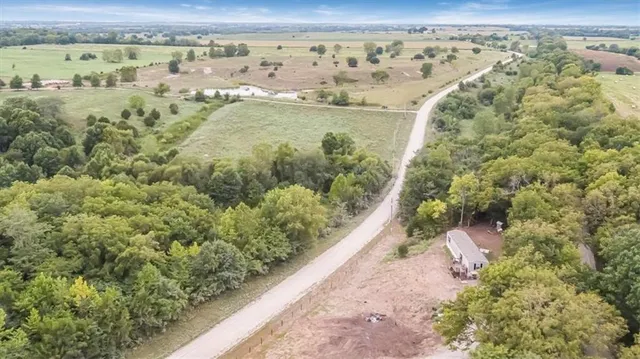 $200,000 | 581 Southeast 1200 Road, Leeton, MO 64761