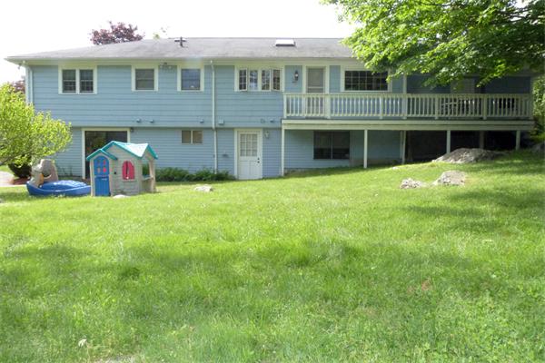 100 Blossomcrest Road Lexington, MA 02421 - Photo 2 of 12 Gallery Image 2