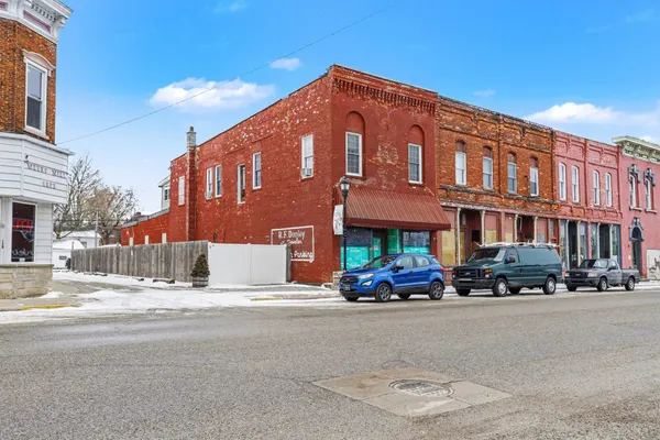 $249,900 | 130 East Water Street, Constantine, MI 49042