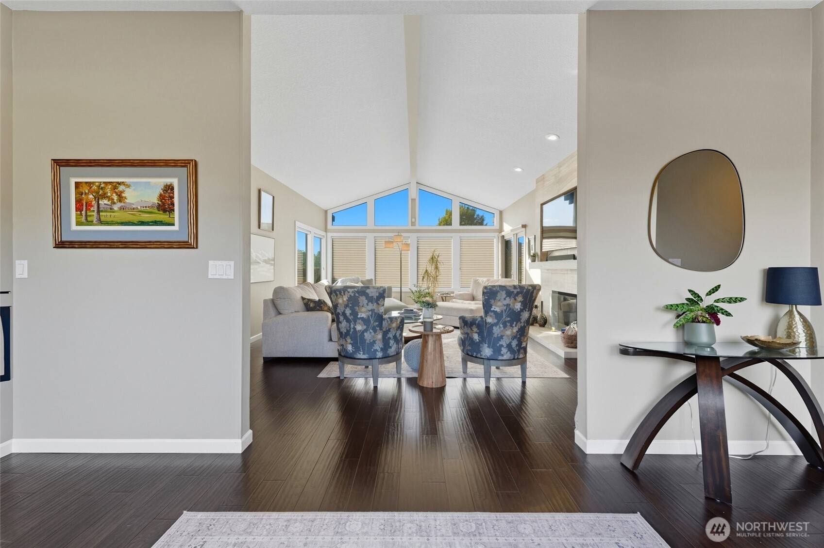 839 Country Club Road Walla Walla, WA 99362 - Photo 4 of 40 a view of a livingroom with furniture and wooden floor