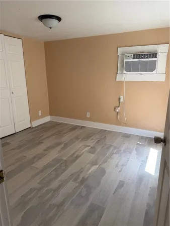$1,400 | 609 West Liberty Street, Unit 5, Rockport, TX 78382
