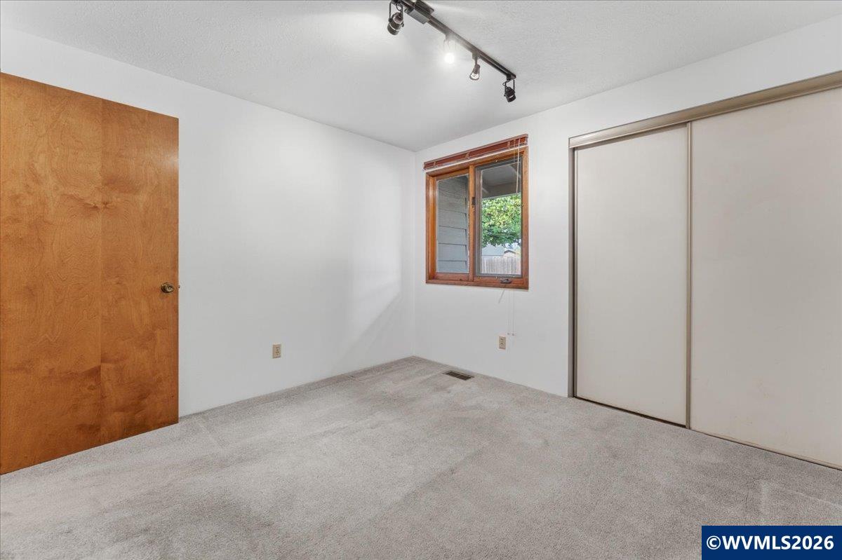 4154 5th Street Hubbard, OR 97032 - Photo 20 of 48 Gallery Image 20