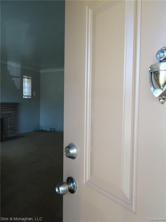 16505 East 8 Mile Road Eastpointe, MI 48021 - Photo 3 of 33 Gallery Image 3