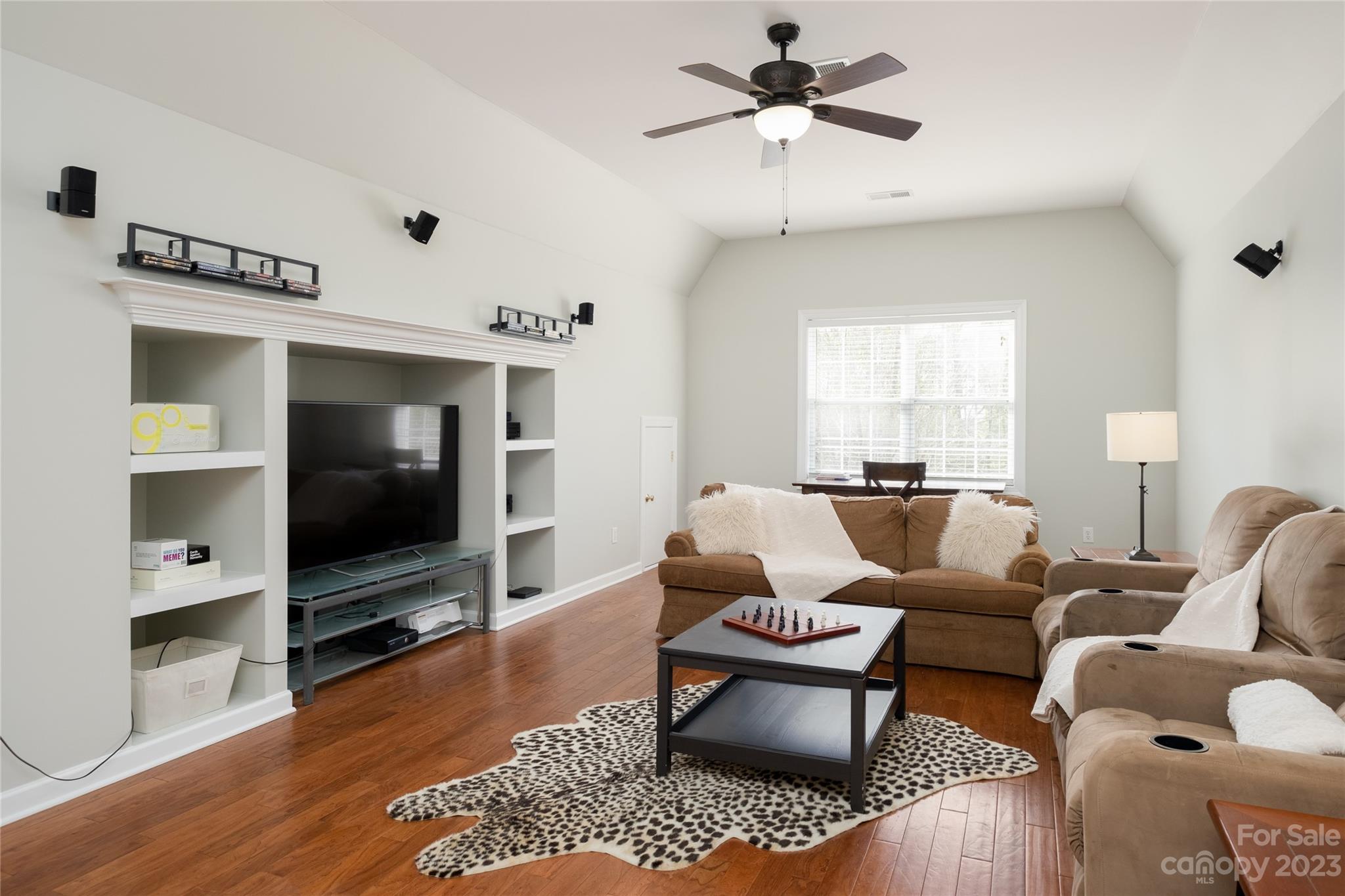 16912 Turtle Point Road Charlotte, NC 28278 - Photo 23 of 34 Gallery Image 23
