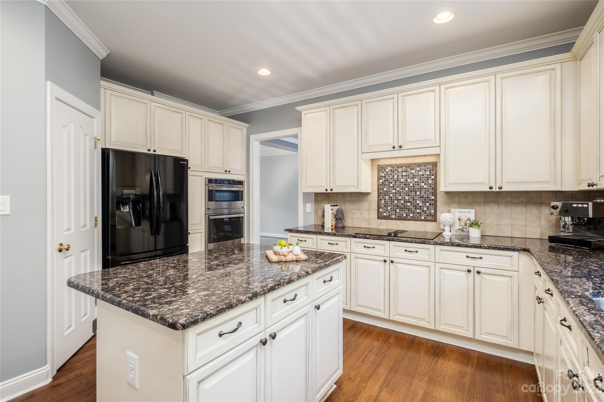 16912 Turtle Point Road Charlotte, NC 28278 - Photo 5 of 34 Gallery Image 5