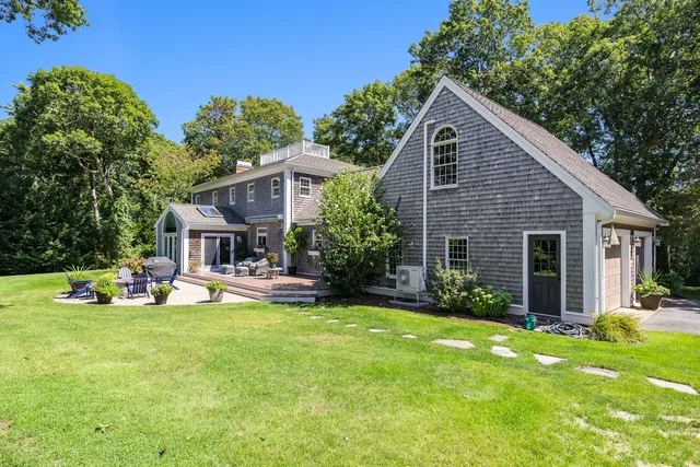 $1,425,000 | 7 Mary Leal Lane, Sandwich, MA 02537