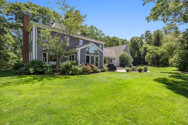 $1,425,000 | 7 Mary Leal Lane, Sandwich, MA 02537