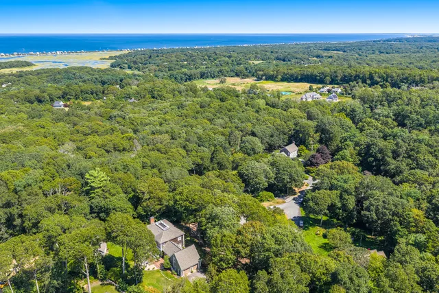 $1,425,000 | 7 Mary Leal Lane, Sandwich, MA 02537