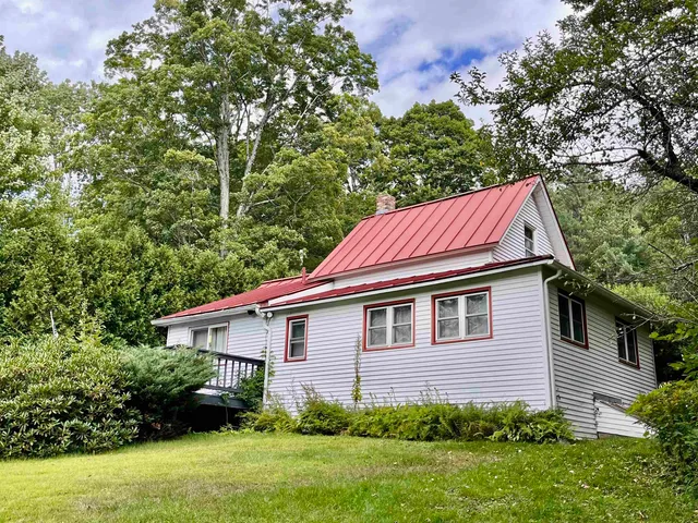 $425,000 | 121 East Lake Road, Ludlow, VT 05149
