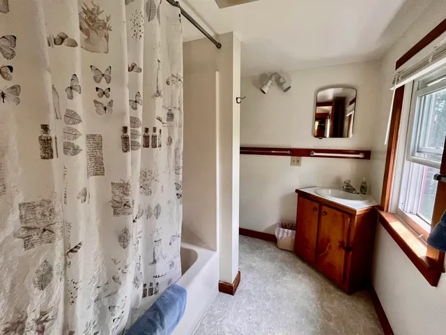 $425,000 | 121 East Lake Road, Ludlow, VT 05149