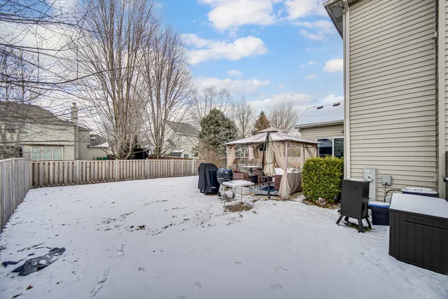 $575,000 | 25216 Round Barn Road, Plainfield, IL 60585