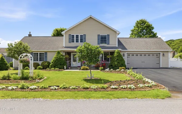 $389,000 | 118 Mallard Lane, Duncansville, PA 16635