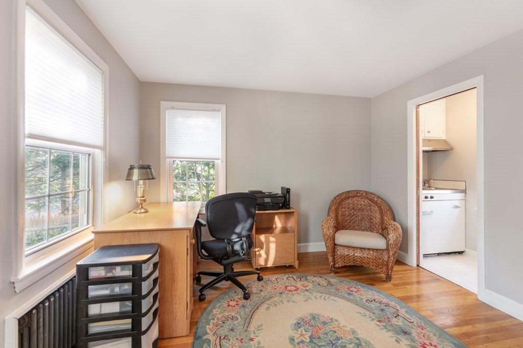 9 Davidson Road Wakefield, MA 01880 - Photo 6 of 31 Gallery Image 6