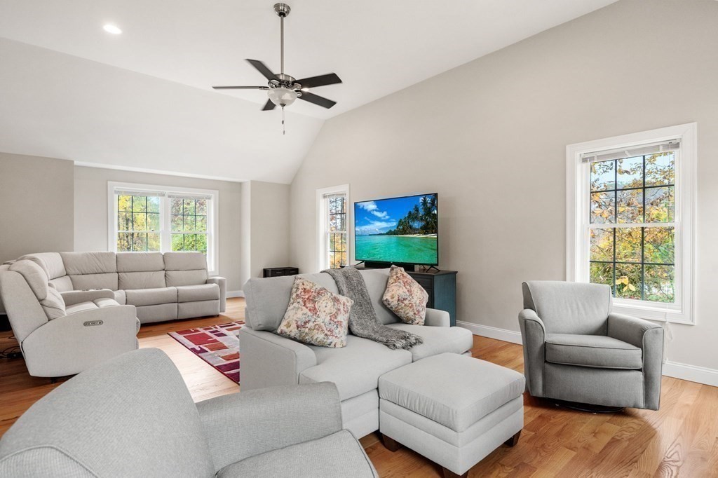 18 River Road Andover, MA 01810 - Photo 12 of 36 Gallery Image 12