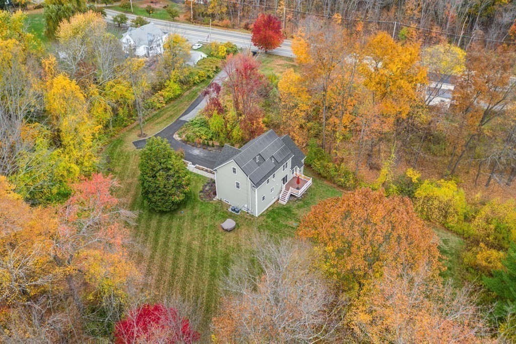 18 River Road Andover, MA 01810 - Photo 6 of 36 Gallery Image 6