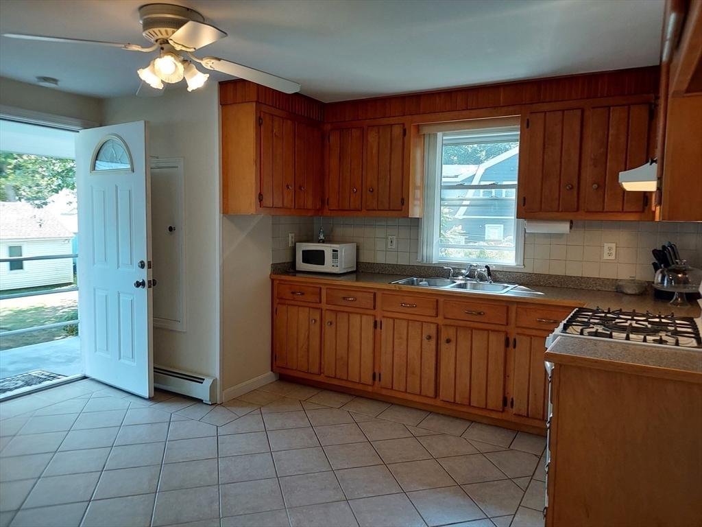 108 Garden Street Fall River, MA 02720 - Photo 4 of 25