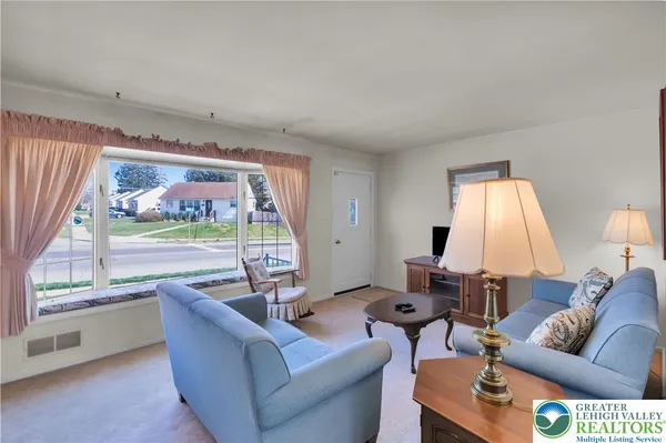 $289,900 | 1557 Kaywin Avenue, Bethlehem, PA 18018