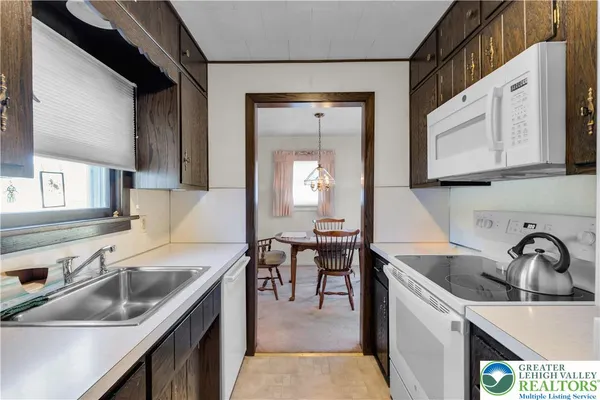 $289,900 | 1557 Kaywin Avenue, Bethlehem, PA 18018