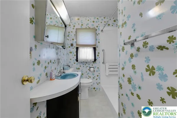 $289,900 | 1557 Kaywin Avenue, Bethlehem, PA 18018