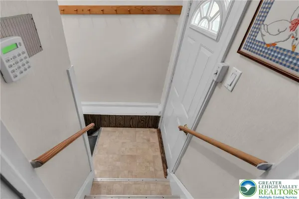 $289,900 | 1557 Kaywin Avenue, Bethlehem, PA 18018