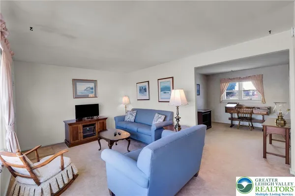 $289,900 | 1557 Kaywin Avenue, Bethlehem, PA 18018