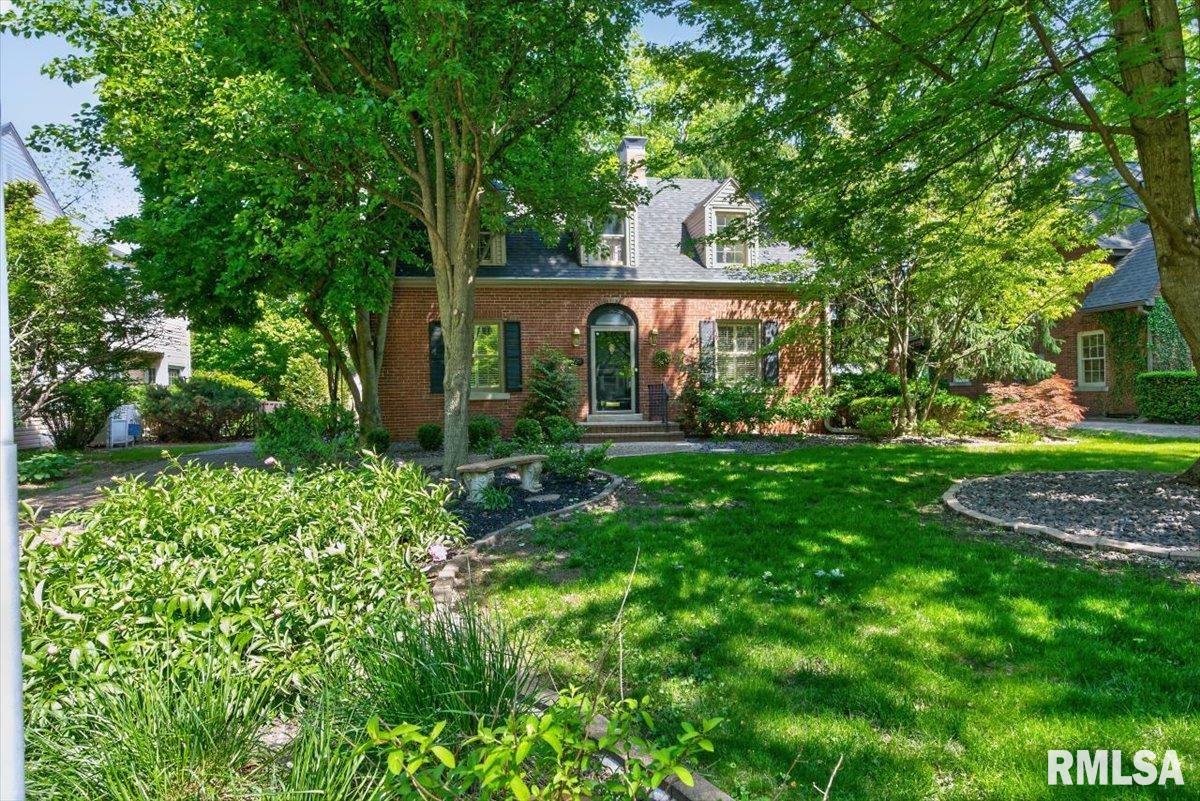 1720 South Bates Avenue Springfield, IL 62704 - Photo 3 of 47