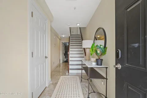 $1,029,000 | 18 Stone Avenue, Unit 1, Greenwich, CT 06830