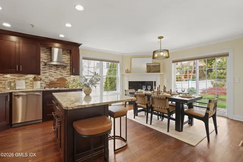 $1,029,000 | 18 Stone Avenue, Unit 1, Greenwich, CT 06830