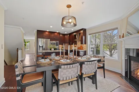$1,029,000 | 18 Stone Avenue, Unit 1, Greenwich, CT 06830