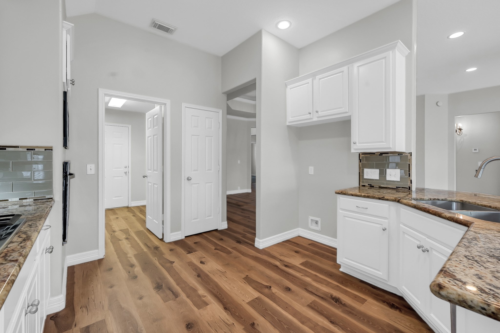 2906 Reynolds Creek Drive Spring, TX 77388 - Photo 16 of 38