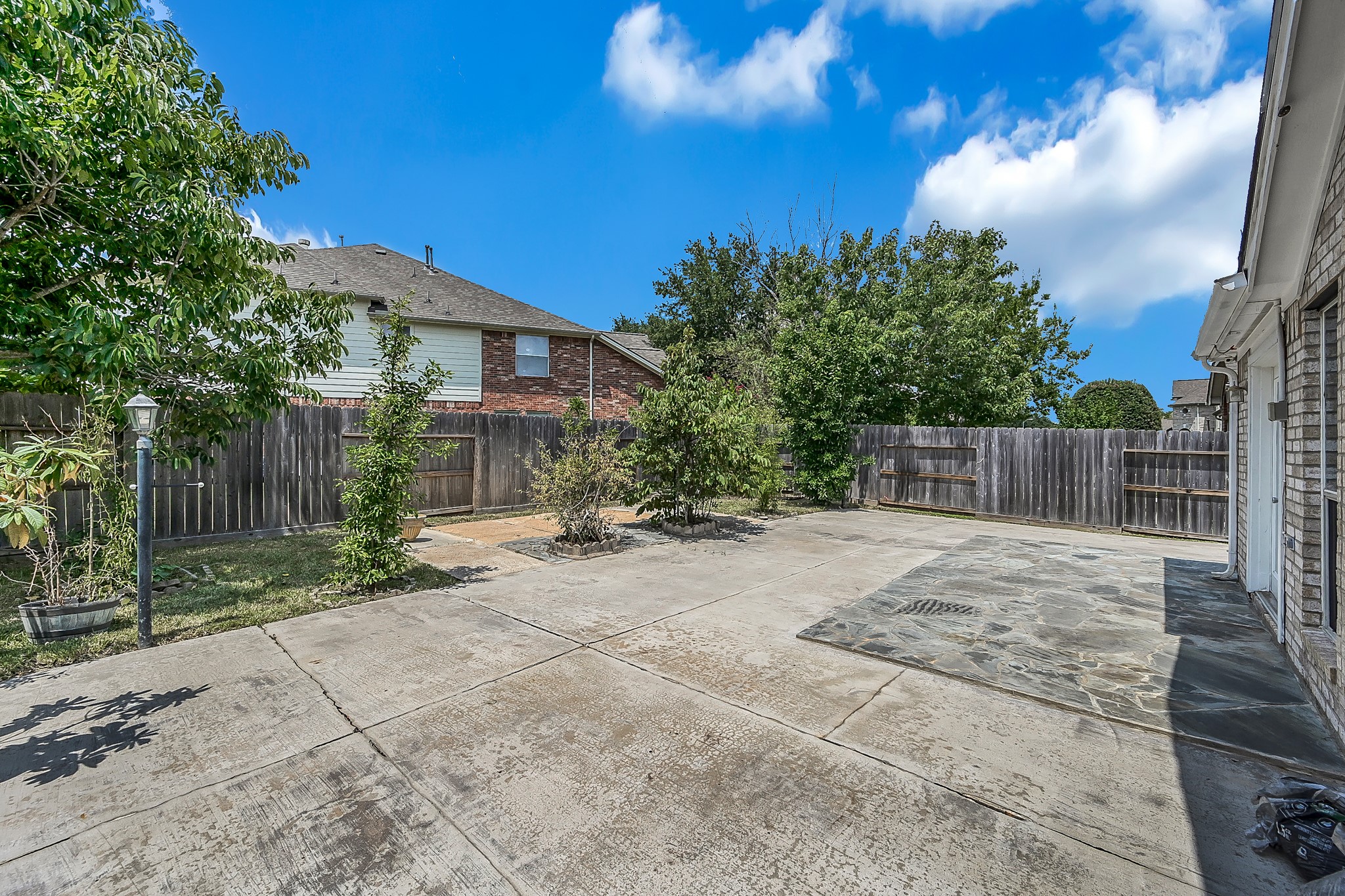 2906 Reynolds Creek Drive Spring, TX 77388 - Photo 34 of 38