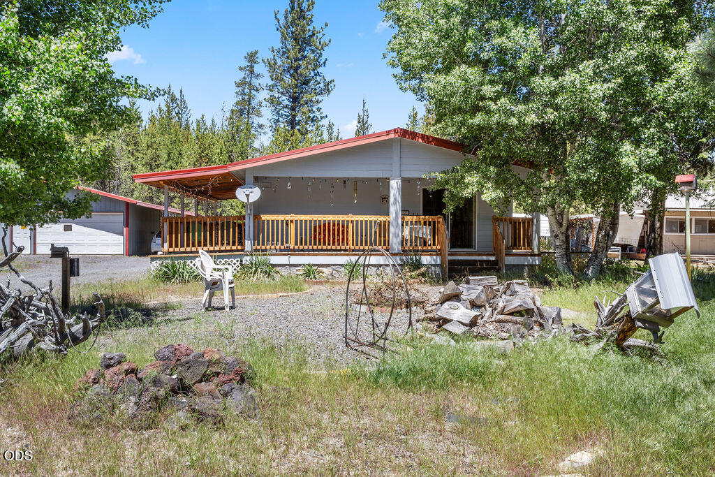 15688 Rim Drive La Pine, OR 97739 - Photo 2 of 28