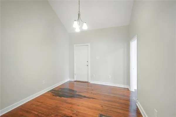 $1,100 | 1124 Cherokee Street, Unit 1, New Orleans, LA 70118